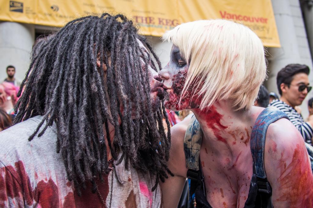 Zombies Kissing